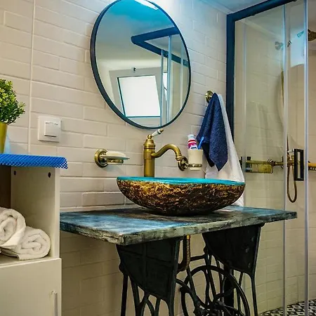Teacher's House Traditional Maisonette Luxurious Renovated Near And Center