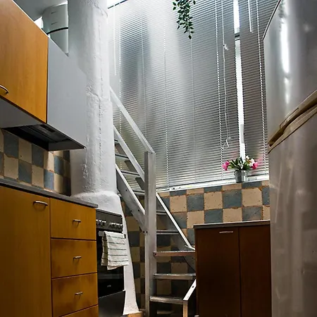 Teacher's House Traditional Maisonette Luxurious Renovated Near And Center Apartment